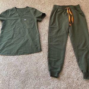 Figs Moss petite set